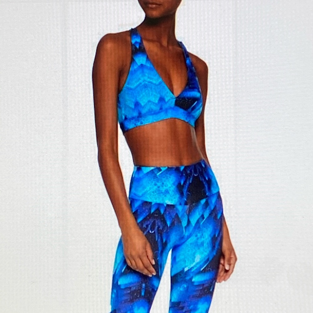 FULL SET Activewear Legging and Sports Bra - Picture 3 of 8